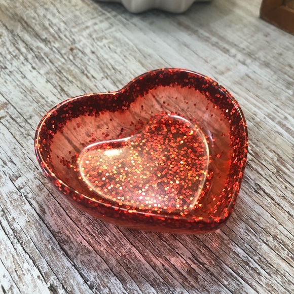 Red Glitter Glam Heart Dish For Jewelry, Rings & Trinkets - Picture 3 of 9